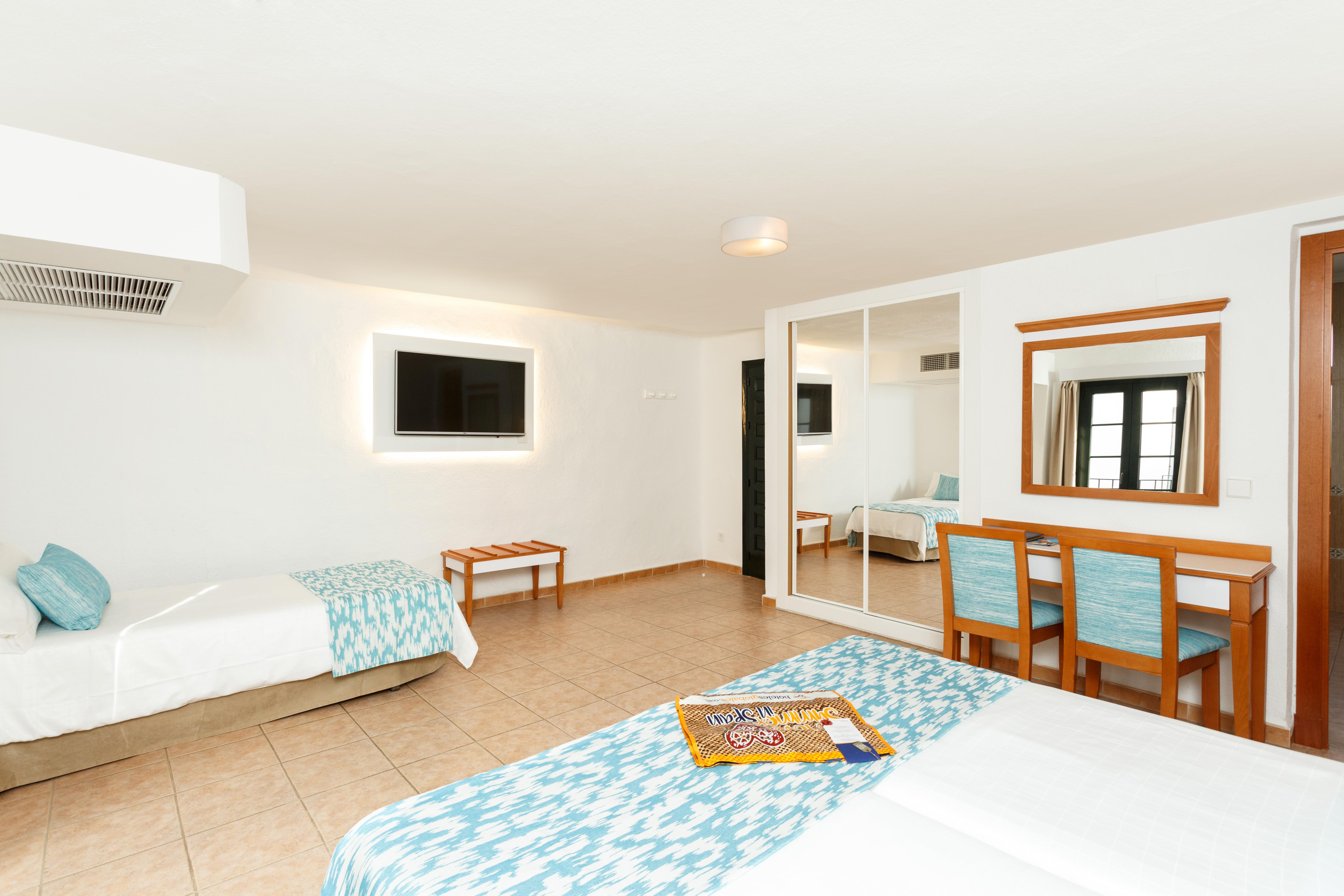 Globales Pueblo Andaluz Hotell San Pedro de Alcántara Exteriör bild