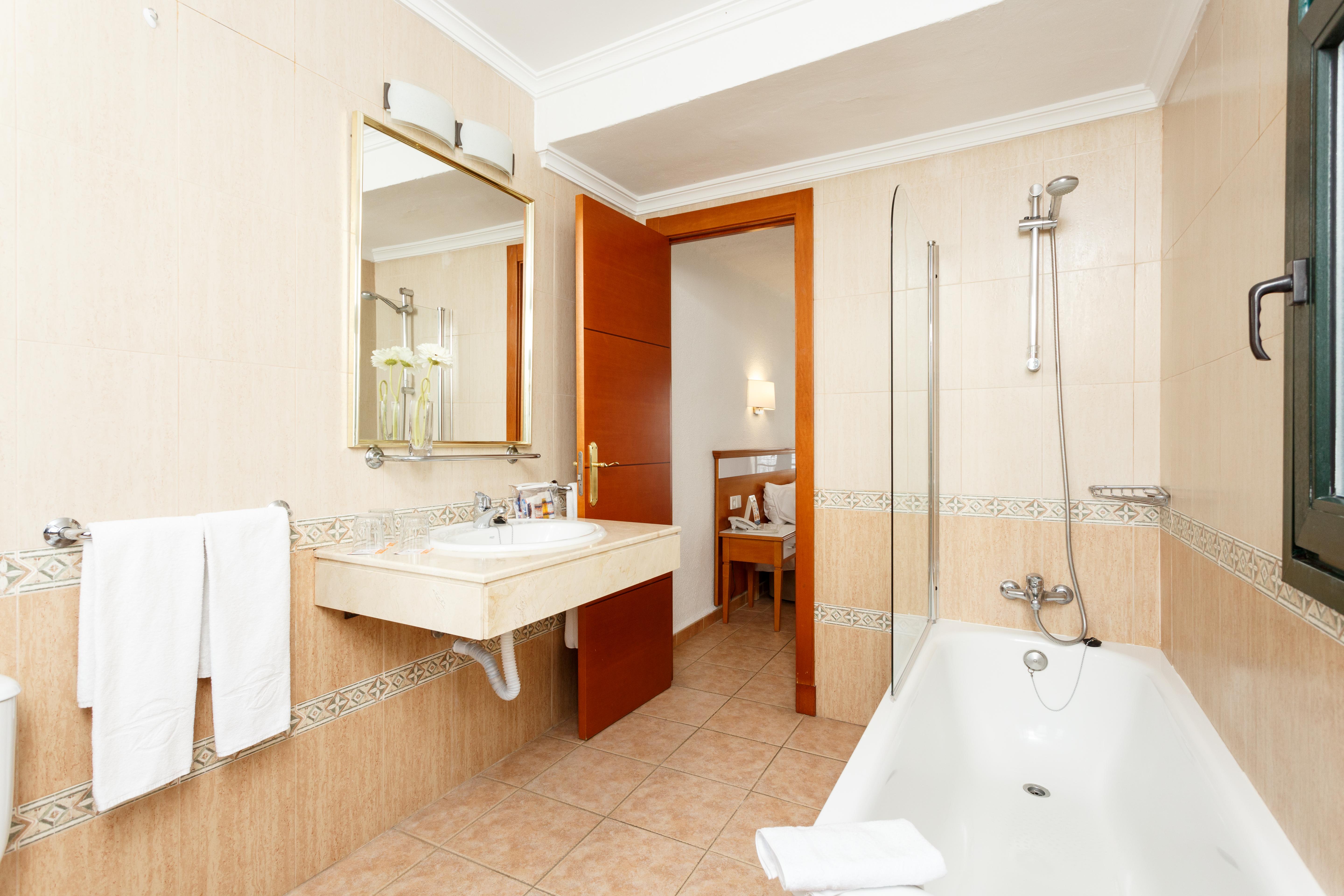Globales Pueblo Andaluz Hotell San Pedro de Alcántara Exteriör bild