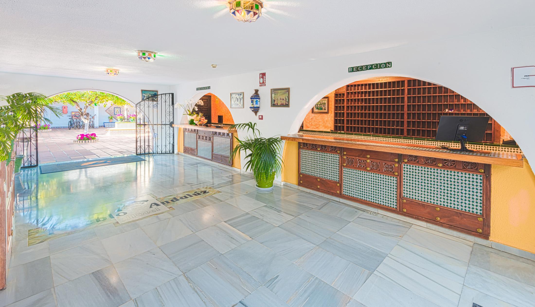 Globales Pueblo Andaluz Hotell San Pedro de Alcántara Exteriör bild